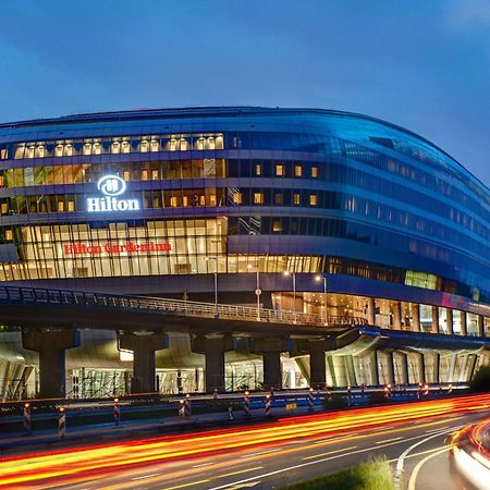 Hilton Garden Inn Frankfurt Airport Frankfurt am Main Bagian luar foto Hilton Garden Inn
