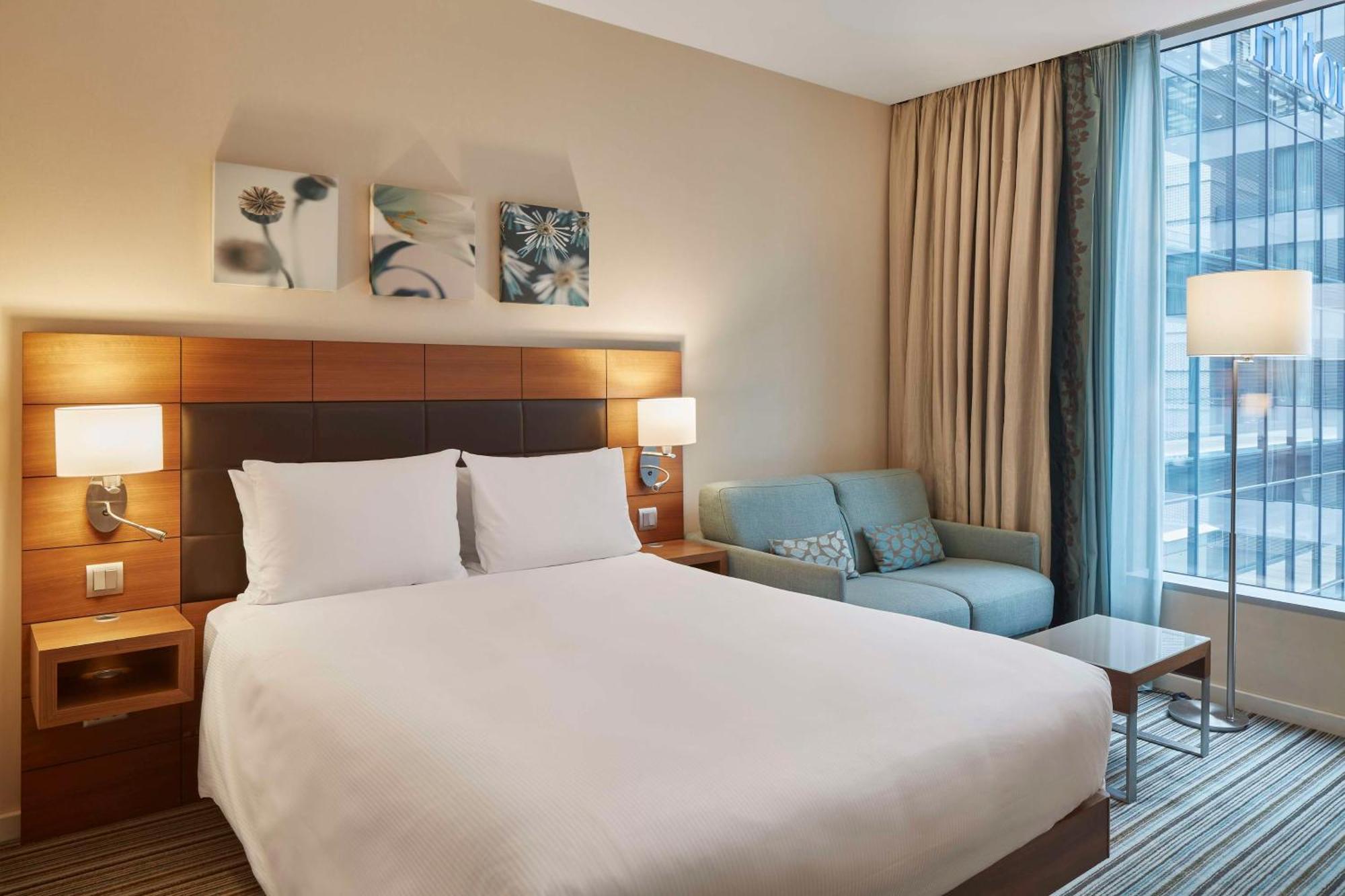 Hilton Garden Inn Frankfurt Airport Frankfurt am Main Bagian luar foto